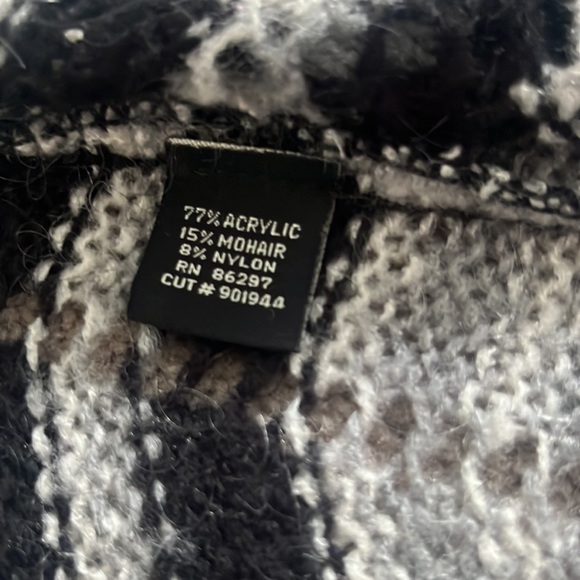 BCBGMAXAZRIA open front sweater - Picture 3 of 3